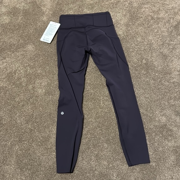 Lululemon Fast and Free 7/8 Tight II deep purple size 4 EUC NULUX - Picture 2 of 7